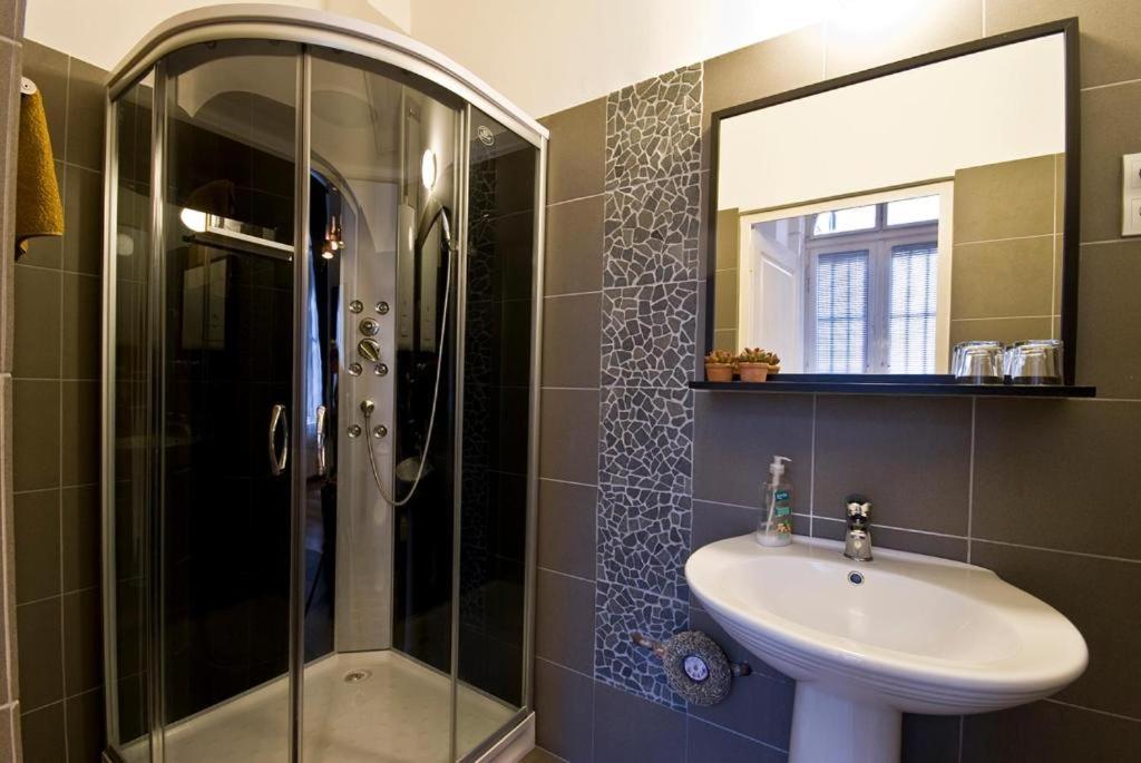 Balcony Apartment Budapest Exterior photo